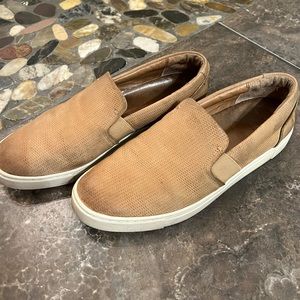 Frye slip on
